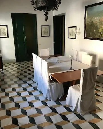 Pension Jean Franco Room Dylano Pensión
